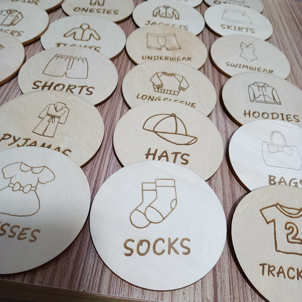 Wooden Wardrobe Labels, Kids C - Baby Clothing Tags recension och pris