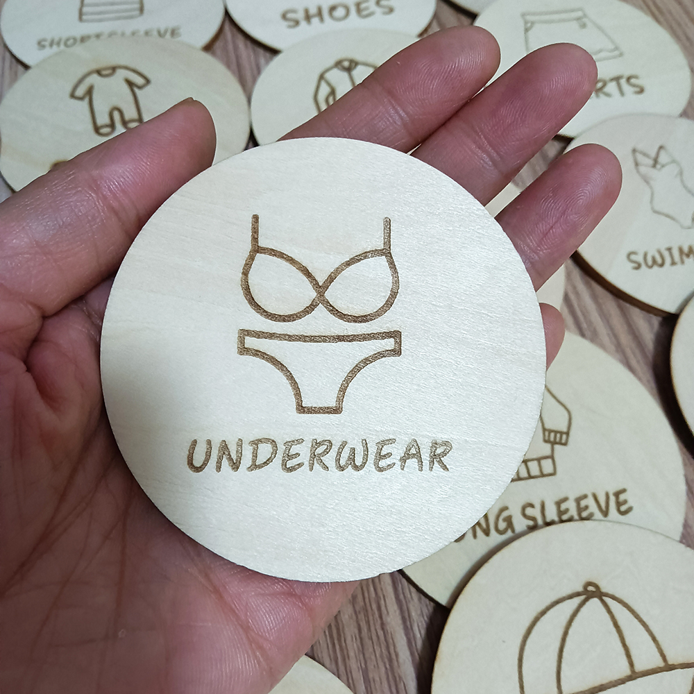 Wooden Wardrobe Labels, Kids C - Baby Clothing Tags recension och pris