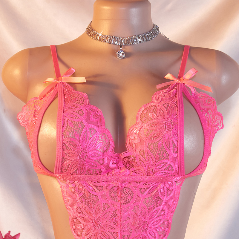 One-piece Hollow Rose Lace Tra - Baby Clothing Bundles recension och pris