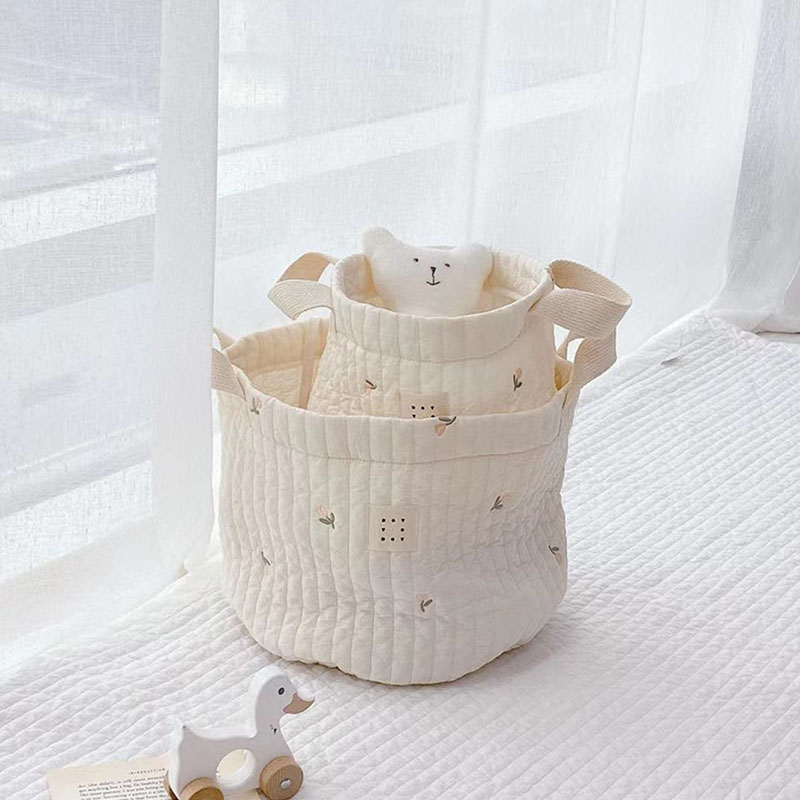 Beige Cotton Embroidery Baby D - Baby Clothing Basket recension och pris